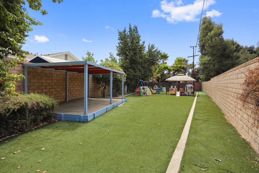More Photos Of 818 W Gladstone St, San Dimas Specialty For Sale