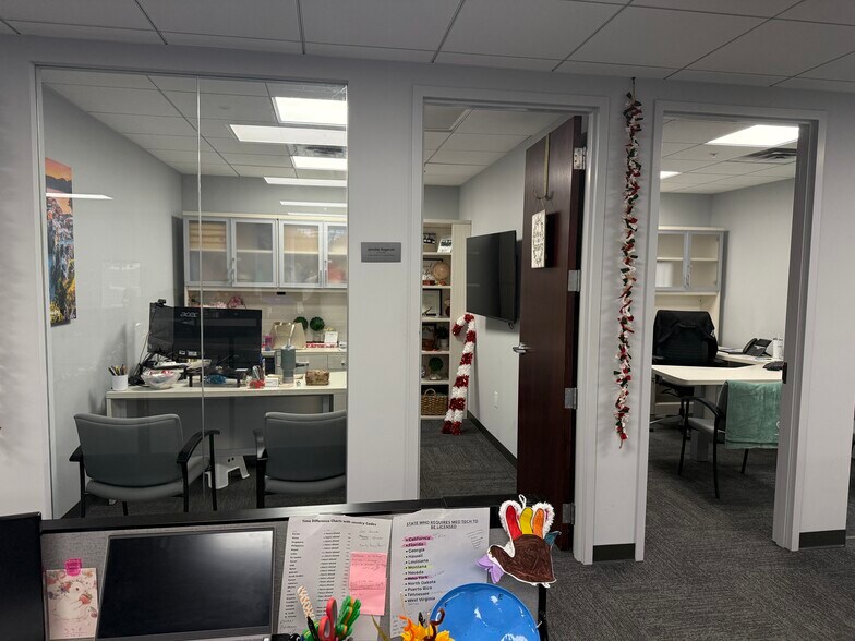 More Photos Of 1580 Sawgrass Corporate Pky, Sunrise Office For Lease