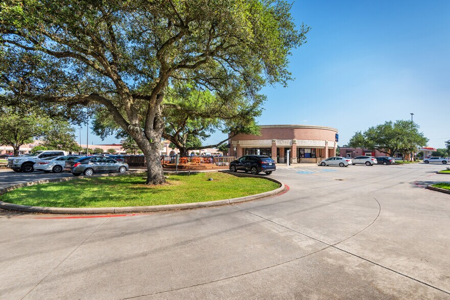 More Photos Of 8707-8765 Spring Cypress Rd, Spring Unknown For Lease