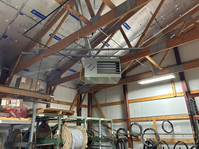 More Photos Of 21 8th Ave SW, Watertown Warehouse For Sale