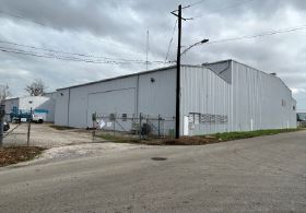 More Photos Of 1301 Hays St, Houston Warehouse For Lease