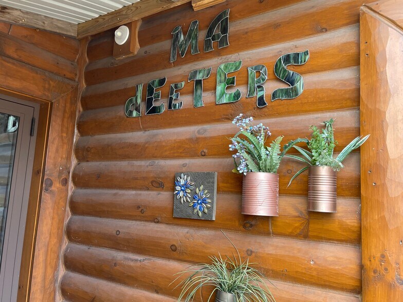 More Photos Of 2262 Deeter Rd & M72, Luzerne Restaurant For Sale