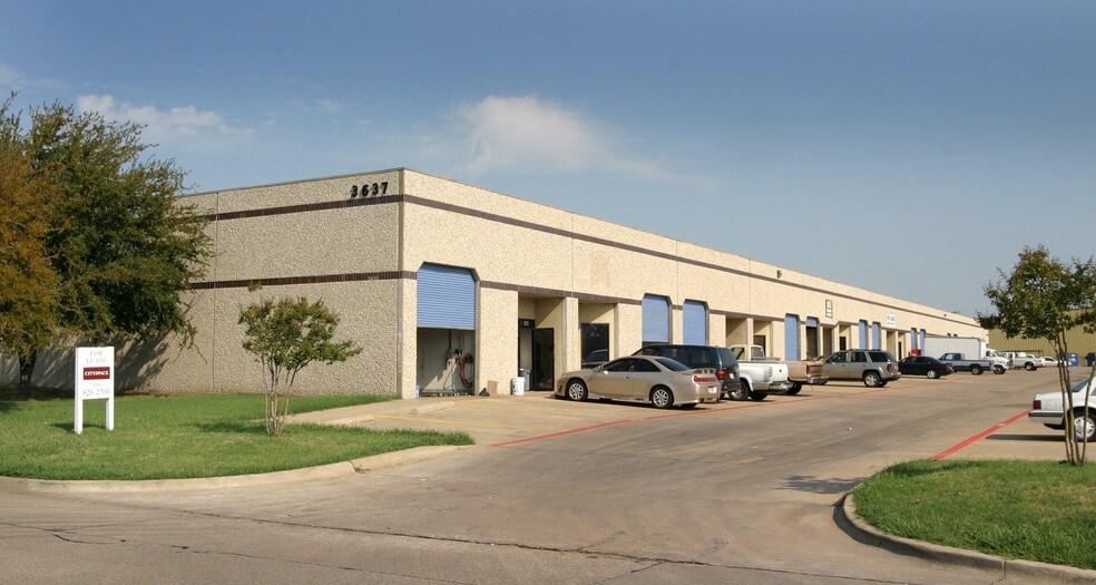 Primary Photo Of 3637 Marquis Dr, Garland Distribution For Lease