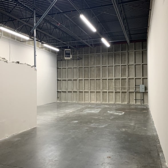 More Photos Of 6260 W 52nd Ave, Arvada Warehouse For Lease