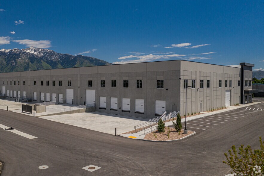 More Photos Of 9270 S 500 W, Sandy Showroom For Lease