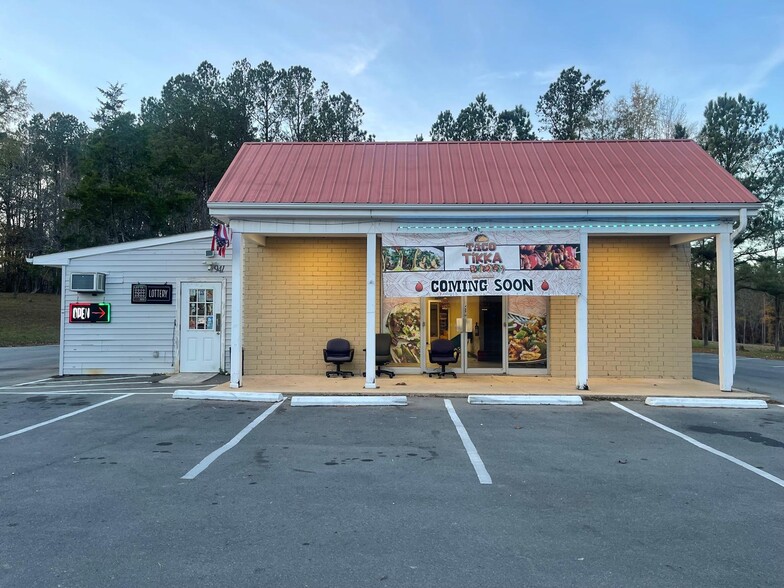 Primary Photo Of 941 N Main St, Troy Storefront Retail Office For Sale