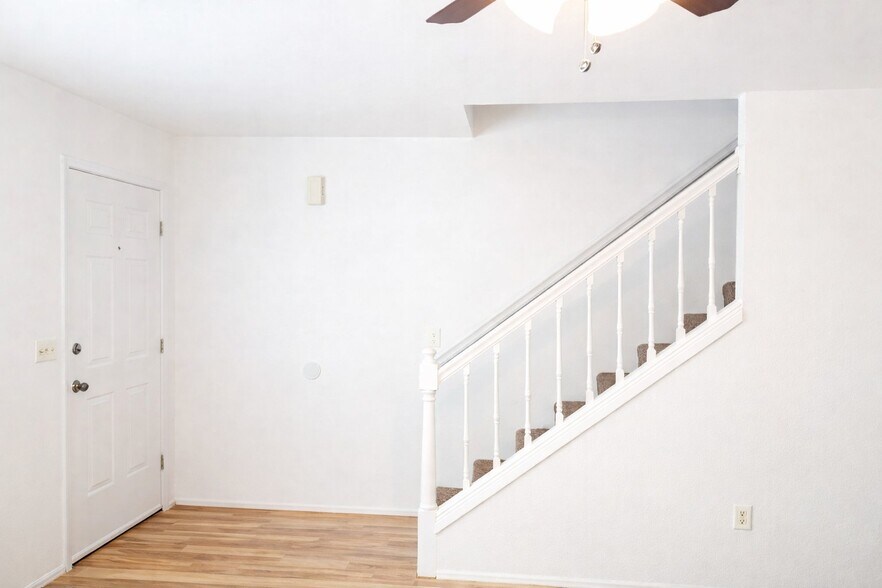 More Photos Of 1019 18th St NE, Auburn Apartments For Sale