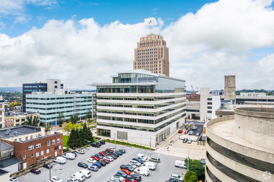 More Photos Of 835 W Hamilton St, Allentown Apartments For Lease