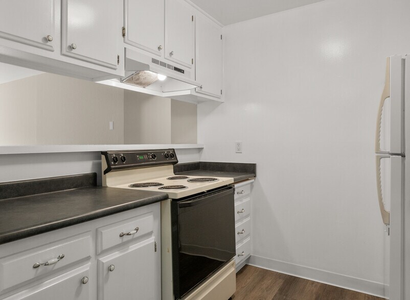 More Photos Of 401 Pine St, Mill Valley Apartments For Sale