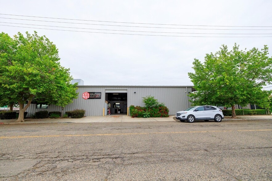 More Photos Of 213 C St, Turlock Warehouse For Sale
