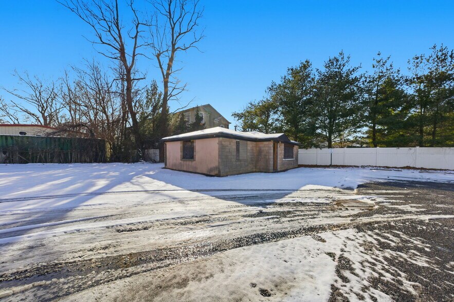 More Photos Of 238 Highway 34, Old Bridge Storefront Retail Residential For Sale