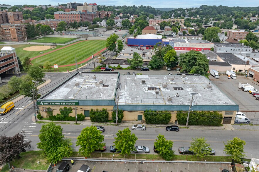 More Photos Of 1 Brockway Pl, White Plains Veterinarian Kennel For Lease