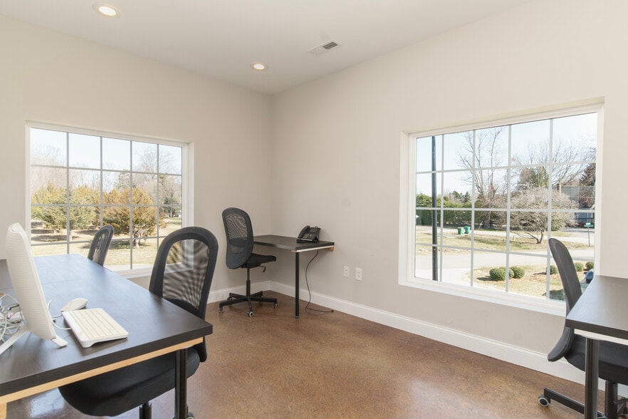 More Photos Of 3844 Clemmons Rd, Clemmons Medical For Lease