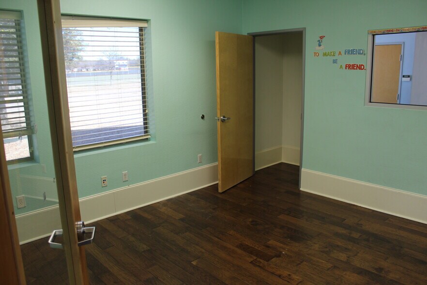 More Photos Of 5208 Village Creek Dr, Plano Office For Lease