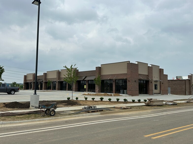 Primary Photo Of 680 Shelby Trail, Conway Freestanding For Lease