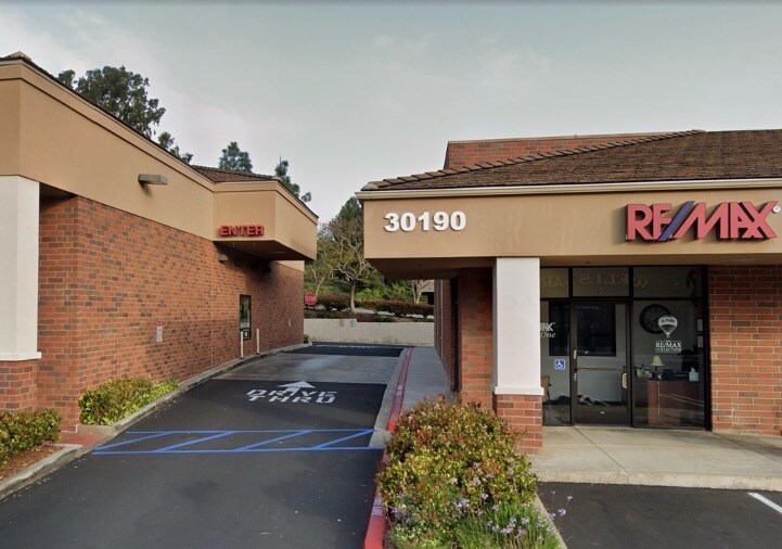 More Photos Of 30192 Town Center Dr, Laguna Niguel Drugstore For Lease