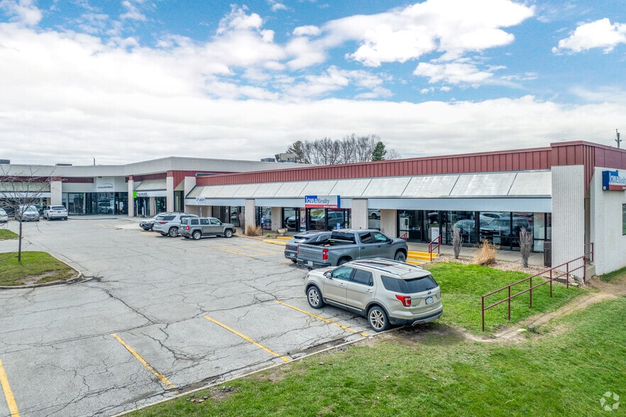 More Photos Of 200 Army Post Rd, Des Moines Unknown For Lease