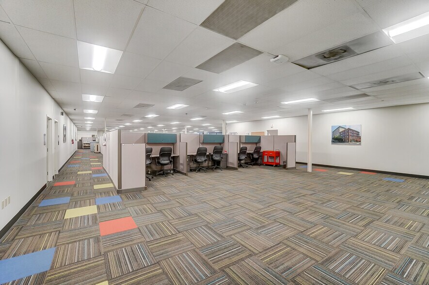 More Photos Of 2025 E 4th St, Lima Light Manufacturing For Sale