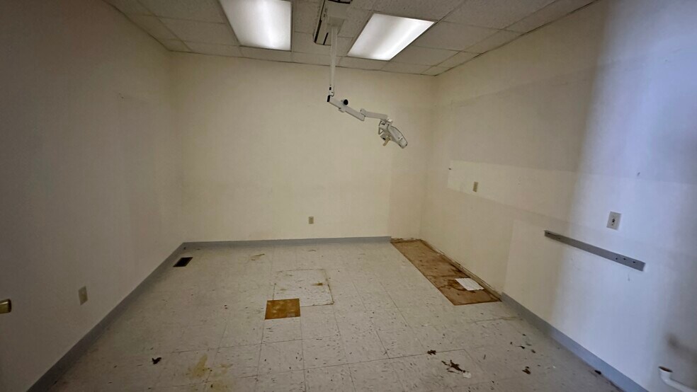 More Photos Of 444 Elmwood Ave, Alderson Medical For Sale