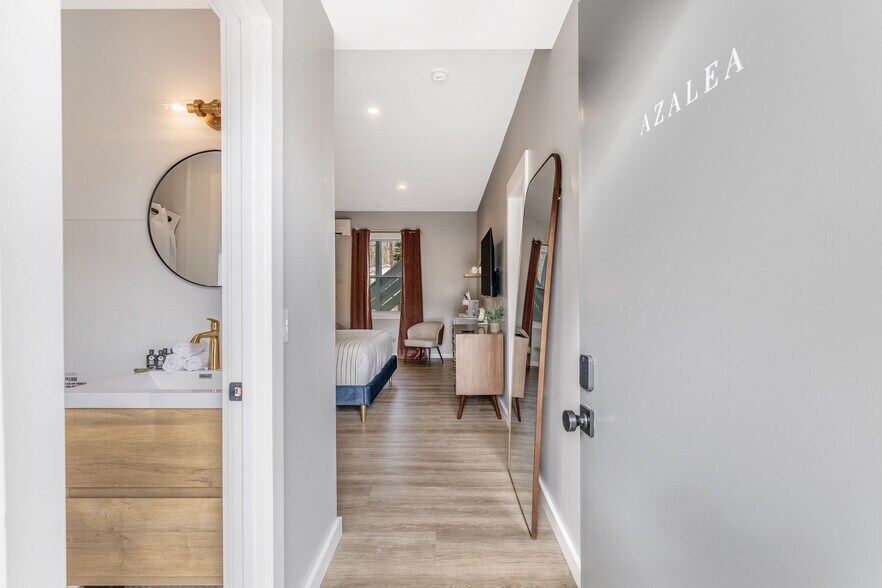 More Photos Of 4102 Soco Rd, Maggie Valley Hotel For Sale