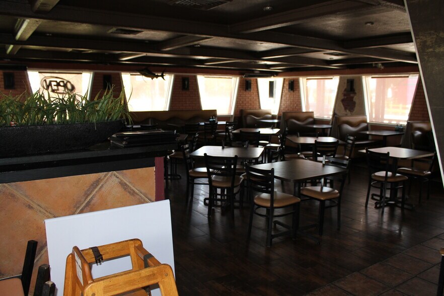 More Photos Of 1550-1560 State Road 436, Winter Park Restaurant For Lease
