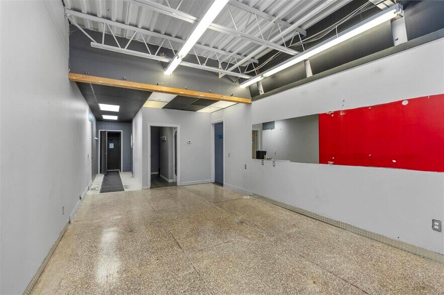 More Photos Of 145 Northern Av E, Sault Ste. Marie Office For Lease