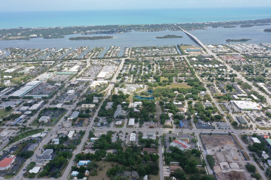 More Photos Of 840 19th St, Vero Beach Office For Lease