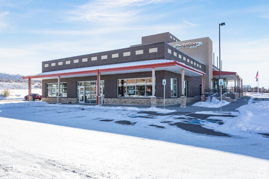 More Photos Of 12365 Pine Bluffs Way, Parker Storefront Retail Office For Lease
