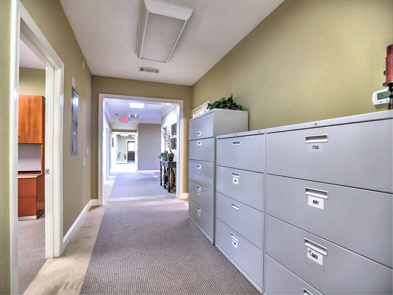More Photos Of 2487 Cedarcrest Rd, Acworth Office For Lease