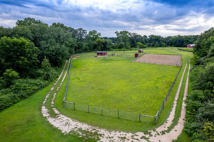 More Photos Of 314 Richwood Rd, Monroeville Winery Vineyard For Sale