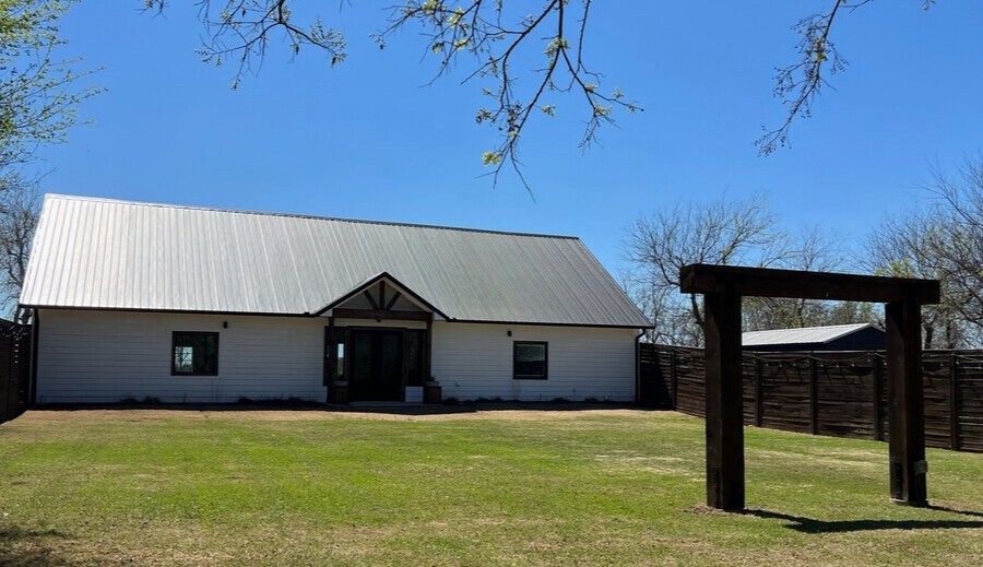 More Photos Of 17432 NE North Dr, Fletcher Religious Facility For Sale