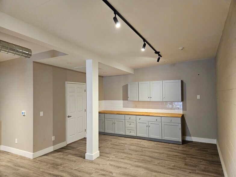 More Photos Of 1121-1139 4th St, San Rafael Storefront Retail Office For Lease