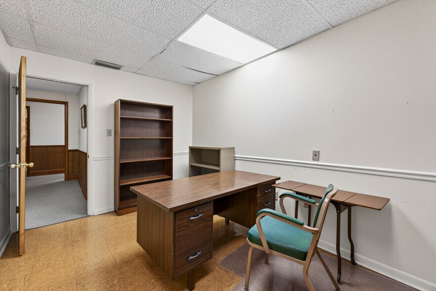 More Photos Of 314 N Braddock St, Winchester Office For Sale