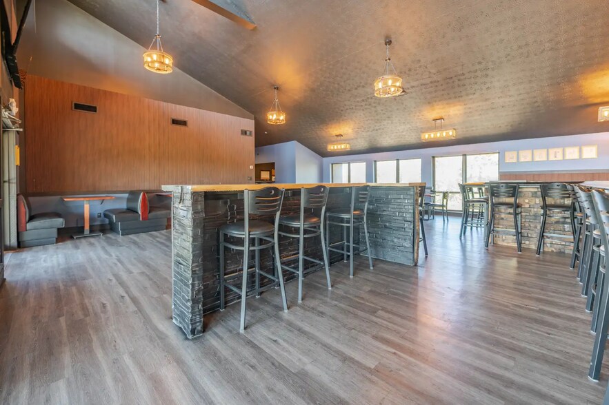 More Photos Of 245 Tanglewood Ct, Taylorsville General Retail For Sale