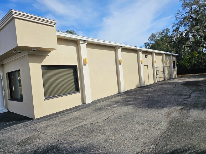 More Photos Of 907 S Woodland Blvd, Deland Office For Sale
