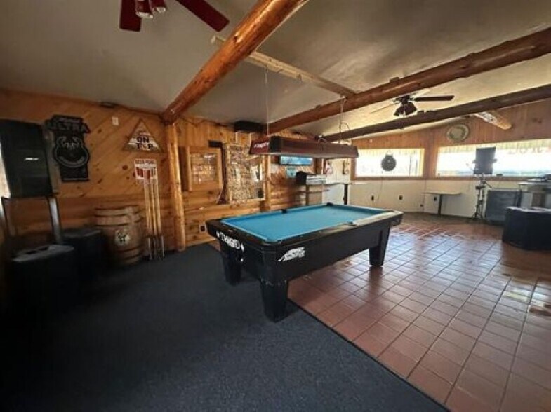 More Photos Of 1219 Main St, Gresham Bar For Sale