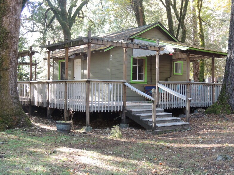 More Photos Of 15960 Bottle Rock Rd, Cobb Hotel For Sale