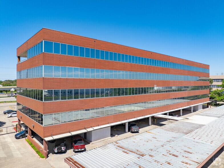 More Photos Of 650 N Sam Houston Pky E, Houston Medical For Lease