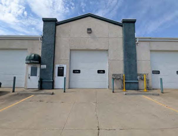 More Photos Of 10059-10085 166th St, Edmonton Office For Sale