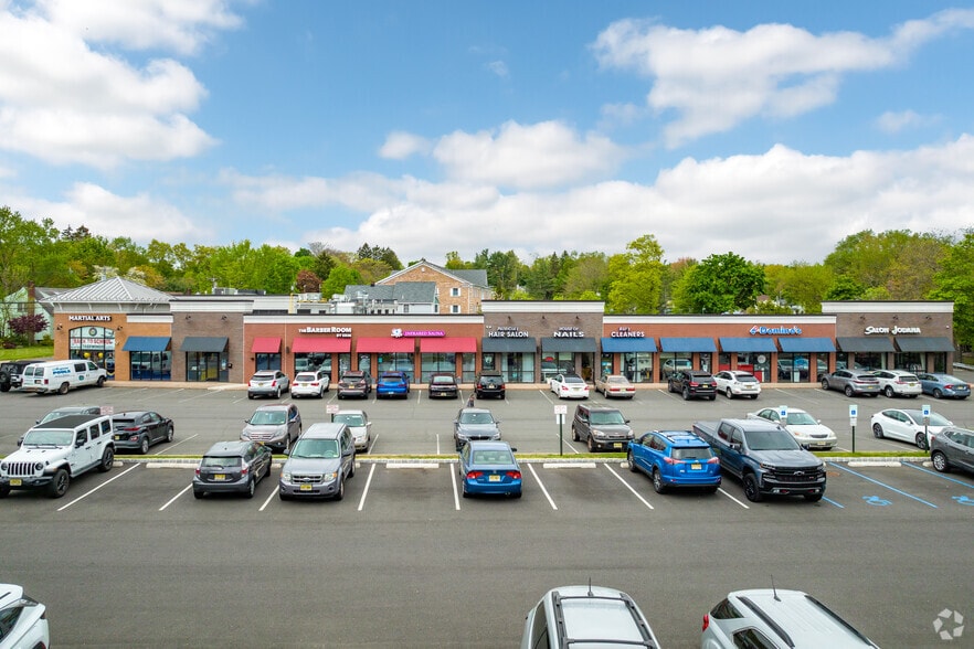 More Photos Of 644-658 Godwin Ave, Midland Park Storefront Retail Office For Lease