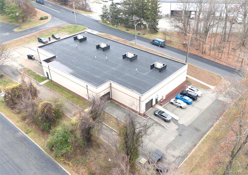 More Photos Of 560 Bradley Hill Rd, Blauvelt Warehouse For Sale