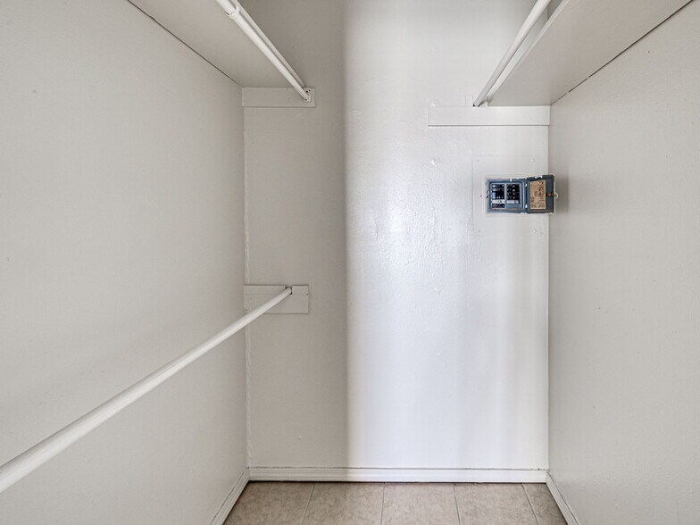 More Photos Of 7404 Lyrewood Ln, Oklahoma City Apartments For Sale