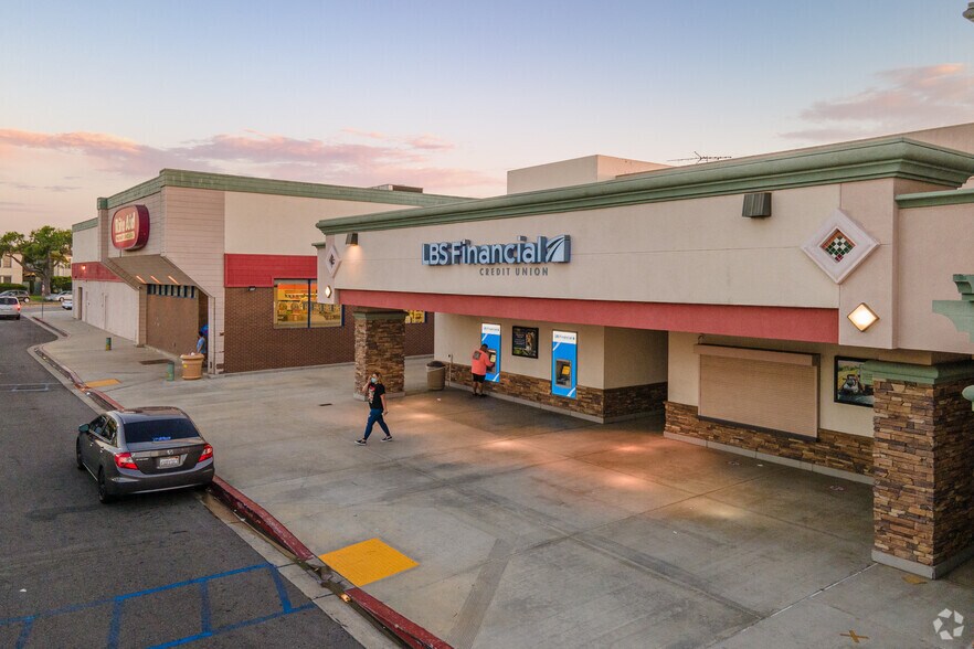 More Photos Of 4516-4550 Atlantic Ave, Long Beach Unknown For Lease