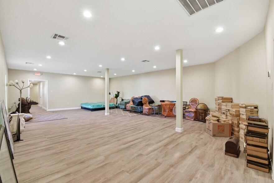 More Photos Of 3911 Fulton St, Houston Religious Facility For Lease