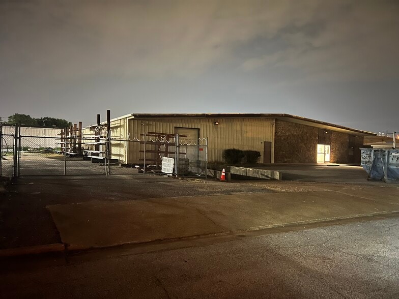 More Photos Of 4068 Hatcher Cir, Memphis Warehouse For Sale