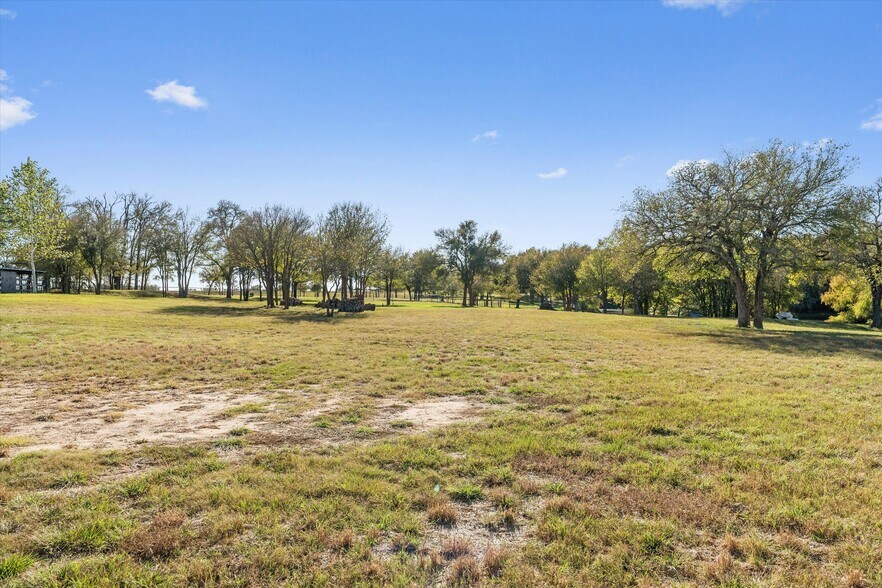 More Photos Of 1092 FM 3000, Elgin Specialty For Sale