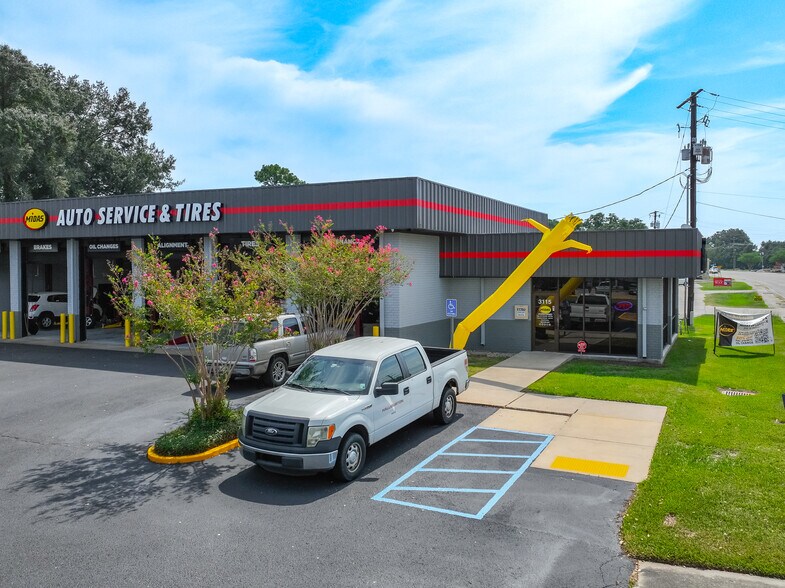 More Photos Of 3115 W Pinhook Rd, Lafayette Flex For Sale