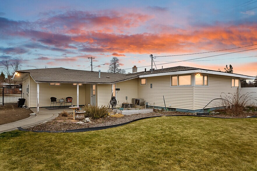 More Photos Of 101 N Evergreen Rd, Spokane Office For Lease