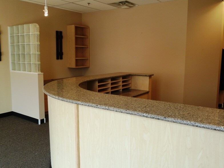 More Photos Of 19806 S Wolf Rd, Mokena Apartments For Lease