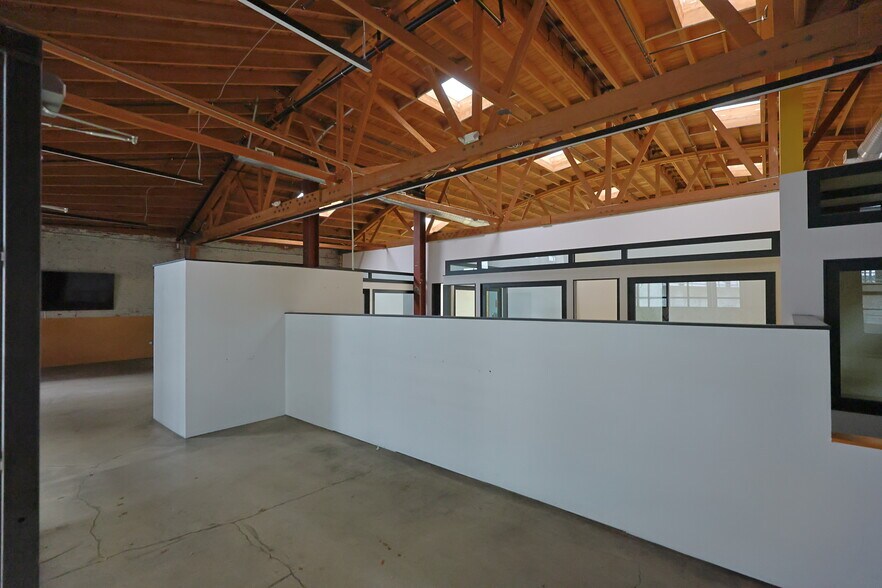 More Photos Of 2014-2022 E 7th St, Los Angeles Office For Lease
